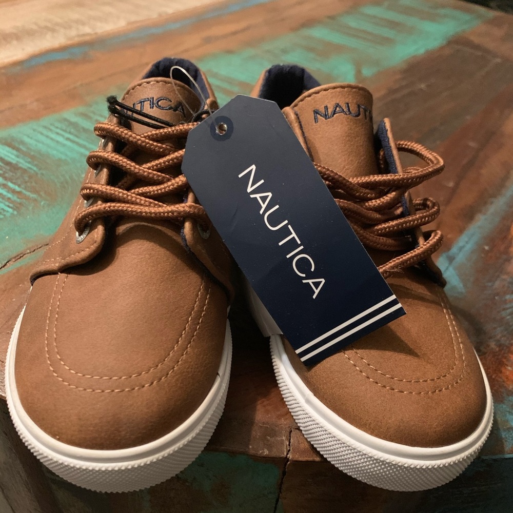 NAUTICA